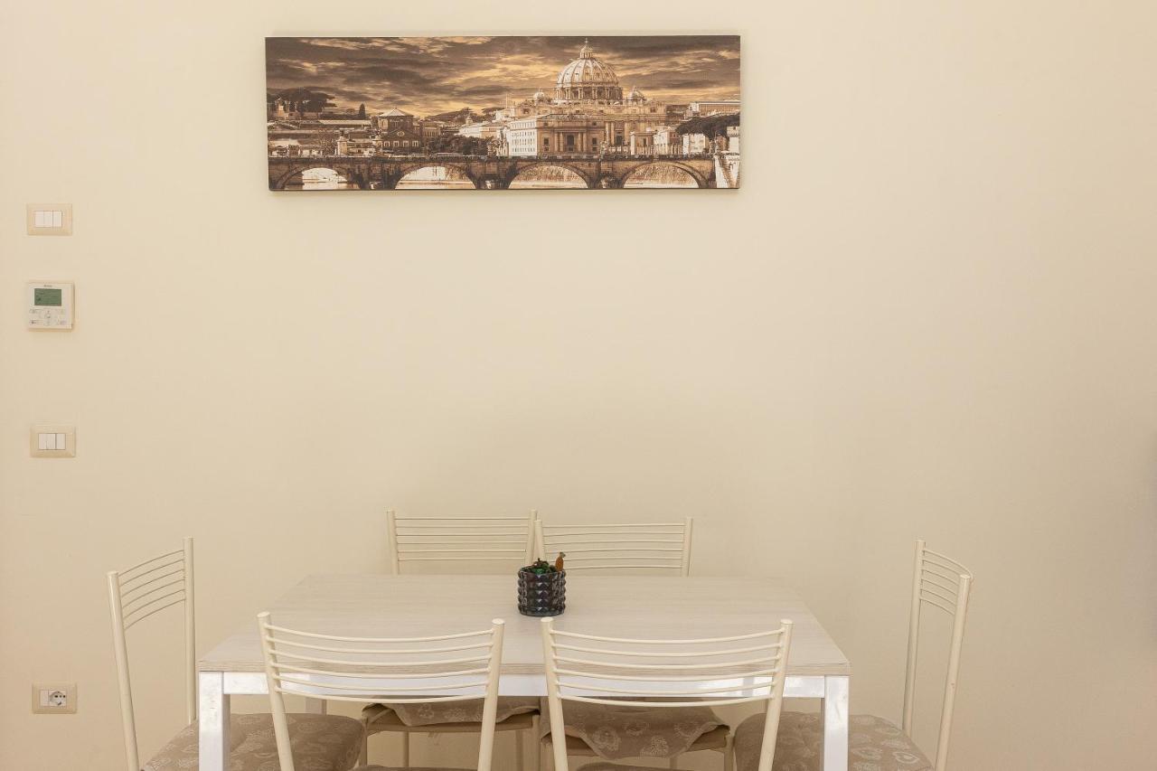 Vatican Museum By Rental In Рим Экстерьер фото